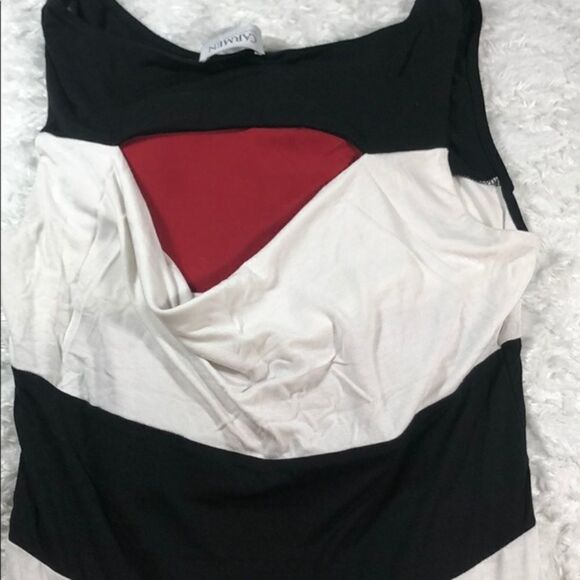 🖤🤍Carmen Stripped Top w/ exposed back - Picture 5 of 5